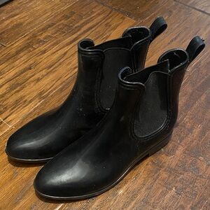 Black Chelsea Boots